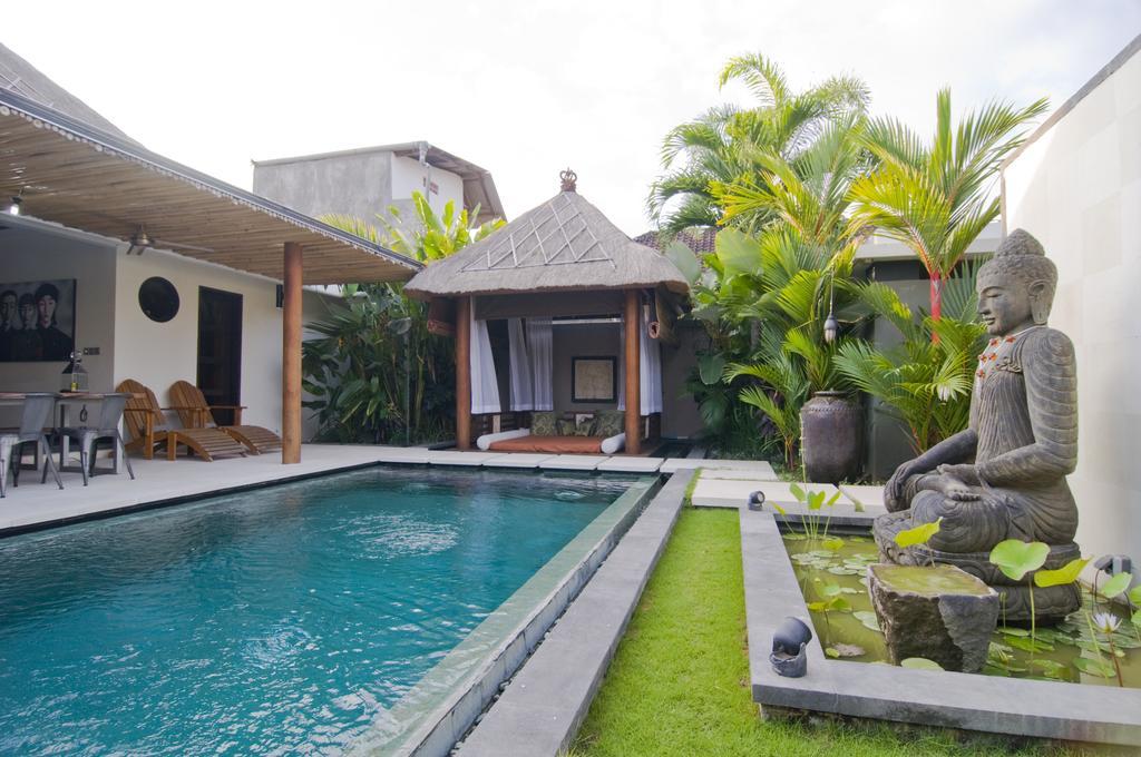 Villa Putih Seminyak Exterior foto